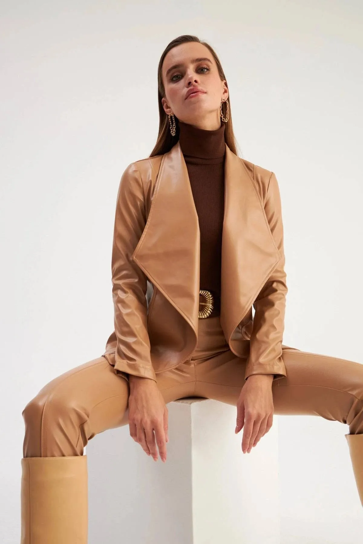 Wide Collar Leather Jacket - Caramel